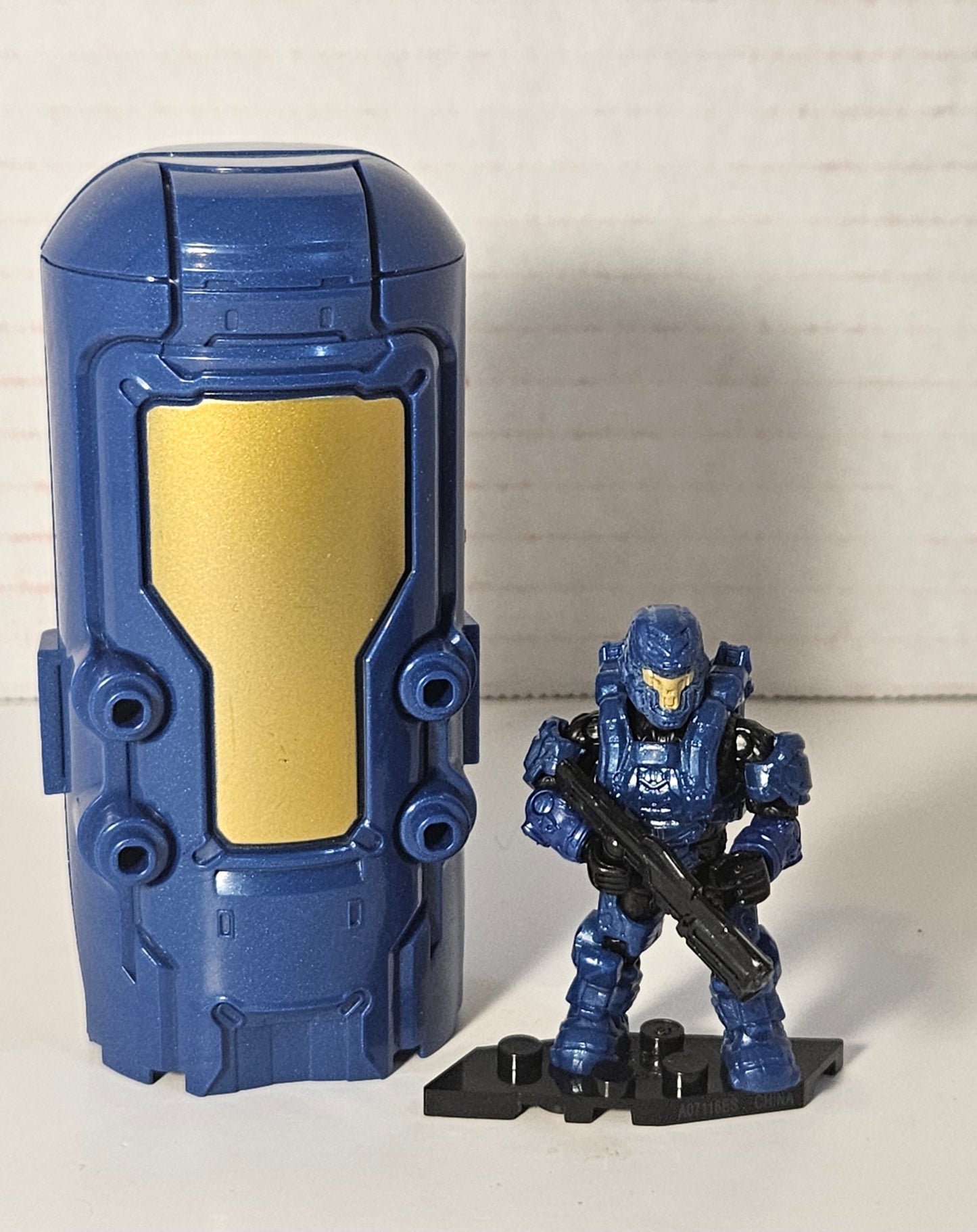 Mega Construx Halo Metallic Cryotube Blue